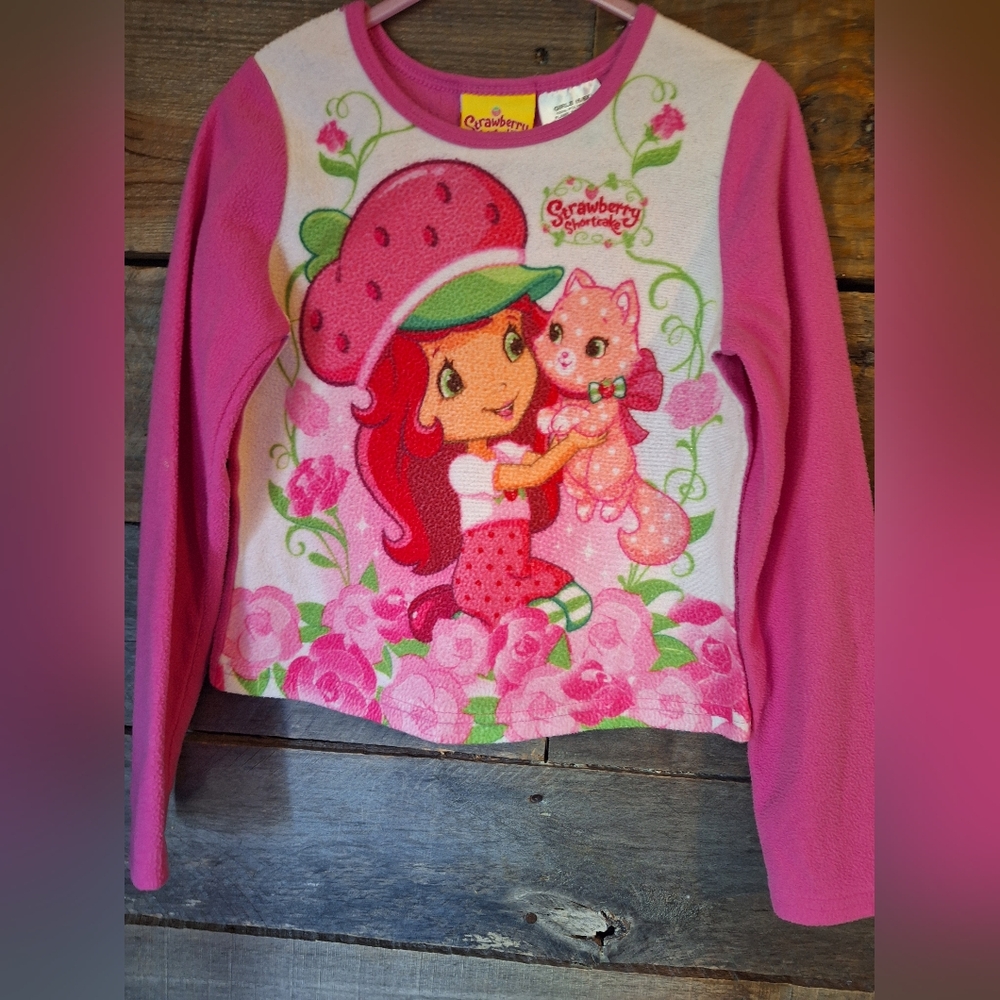 Strawberry shortcake top